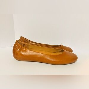 DANSKO women's mollie leather flats Sz 8-8.5US, 38.5 EU